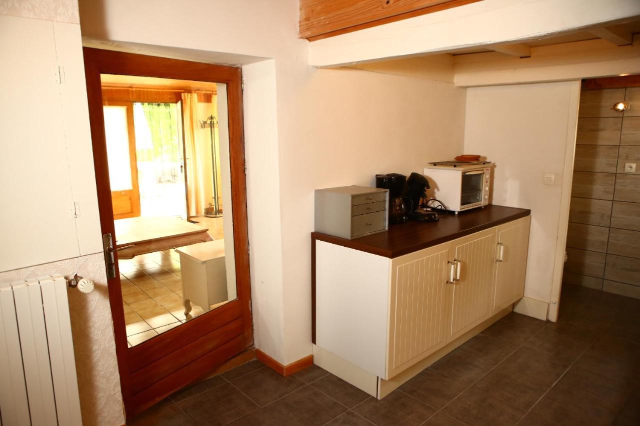 Les Grangeonnes, Gites Nature, Piscine, Bain Nordique, Sauna Pour Accueil Familiale Ou De Groupe Saint-Basile Exterior foto
